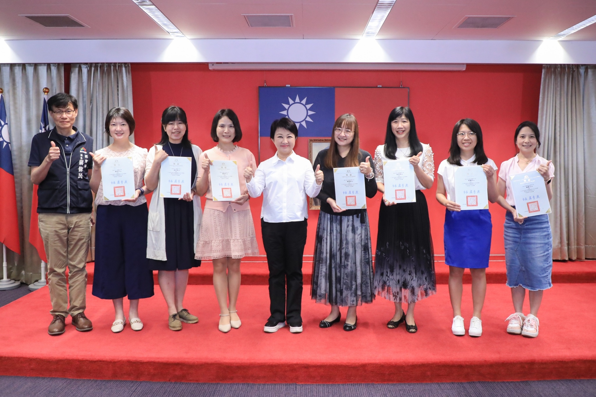 台中幸福施政再加碼 盧市長表揚7名績優教師帶職進修（圖：台中市政府 提供）